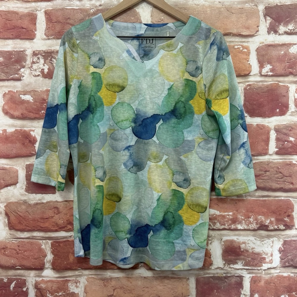 FDJ Top Women's Medium Green Multicolor Geo Abstract Circles Artsy Casual Shirt